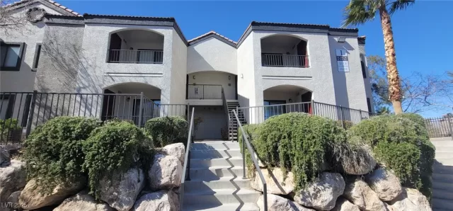 MLS: 2684421 Condo For Sale