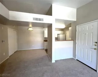 Photo #5: 2684421 Listing 