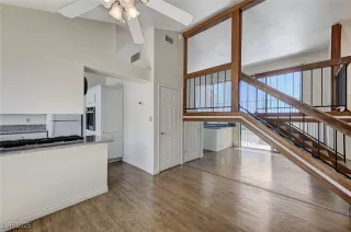 Photo #6: 2684429 Listing 