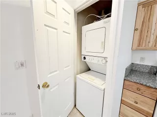 Photo #6: 2684433 Listing 