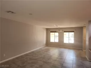 Photo #5: 2684434 Listing 