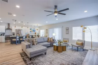 Photo #6: 2684472 Listing 