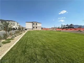 Photo #2: 2684476 Listing 