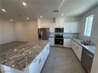 Photo #4: 2684476 Listing 