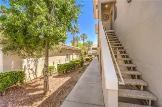 Photo #2: 2684512 Listing 