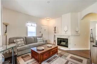 Photo #4: 2684512 Listing 