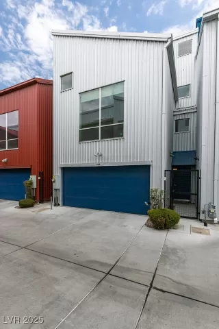 Photo #1: 2684526 Listing 