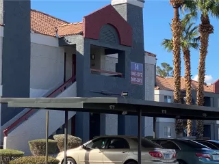 Photo #2: 2684538 Listing 