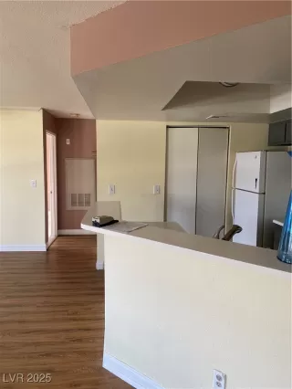 Photo #6: 2684538 Listing 