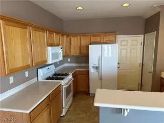Photo #4: 2684546 Listing 