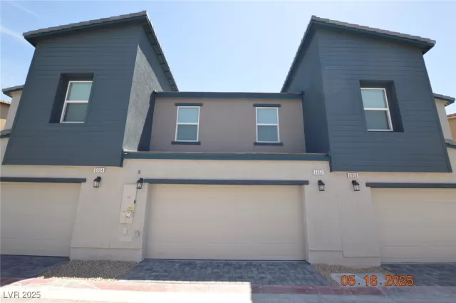 MLS: 2684570 Condo For Sale