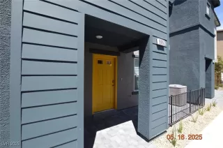 Photo #1: 2684570 Listing 