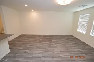 Photo #6: 2684570 Listing 