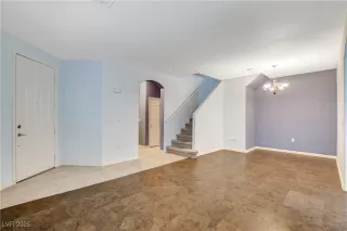 Photo #4: 2684603 Listing