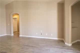 Photo #5: 2684607 Listing 