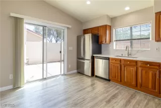 Photo #6: 2684607 Listing 