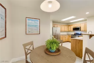 Photo #2: 2684658 Listing 