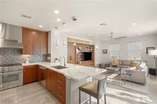 Photo #3: 2684666 Listing 