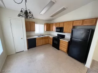 Photo #5: 2684670 Listing 