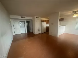 Photo #3: 2684686 Listing 