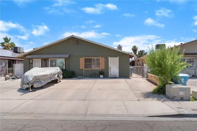 MLS: 2684693 Condo For Sale