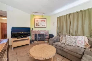 Photo #5: 2684693 Listing