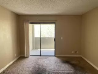 Photo #2: 2684700 Listing 