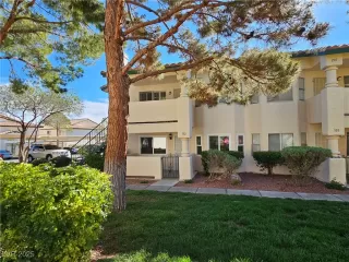 Photo #2: 2684702 Listing 