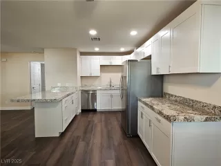 Photo #4: 2684702 Listing 