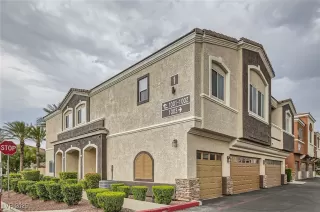 Photo #2: 2684721 Listing 