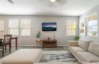 Photo #4: 2684744 Listing 