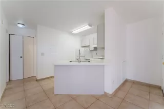 Photo #5: 2684803 Listing 