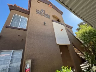 Photo #2: 2684806 Listing 