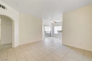 Photo #3: 2684811 Listing 