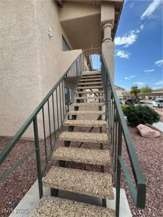 Photo #1: 2684819 Listing