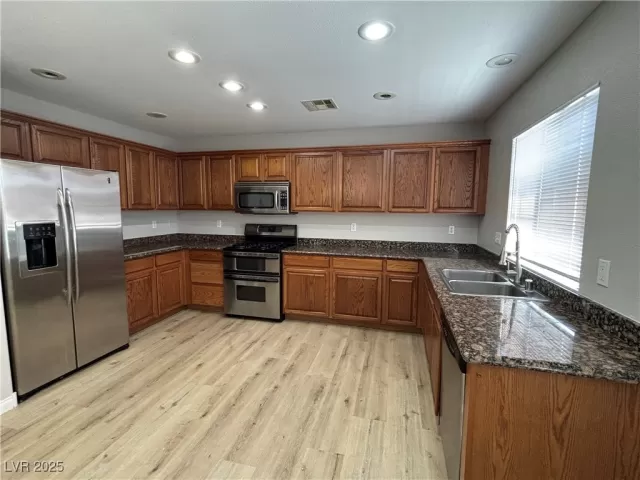 MLS: 2684827 Condo For Sale