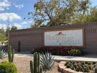 Photo #2: 2684832 Listing 