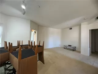 Photo #6: 2684832 Listing 