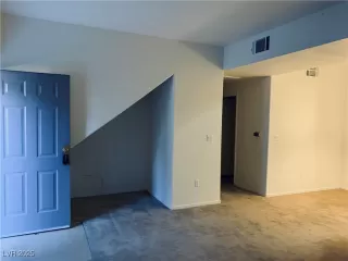 Photo #2: 2684844 Listing