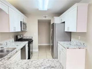 Photo #6: 2684882 Listing 