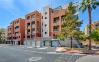 Photo #1: 2684898 Listing 