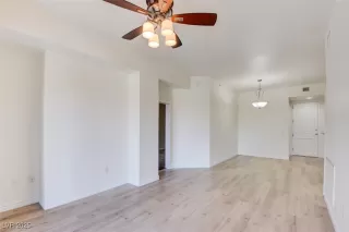 Photo #3: 2684919 Listing 