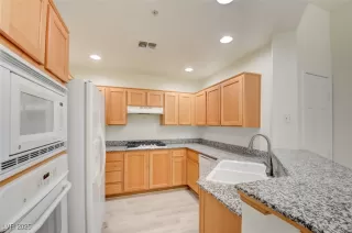 Photo #5: 2684919 Listing 