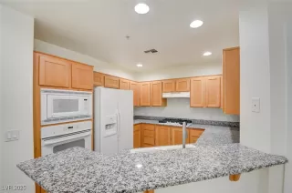 Photo #6: 2684919 Listing 