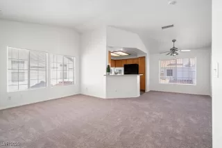 Photo #5: 2684920 Listing 