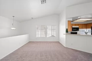 Photo #6: 2684920 Listing 