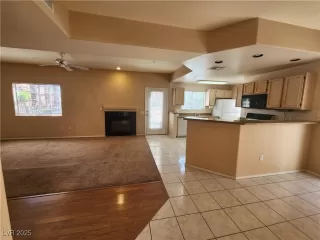 Photo #3: 2684939 Listing 