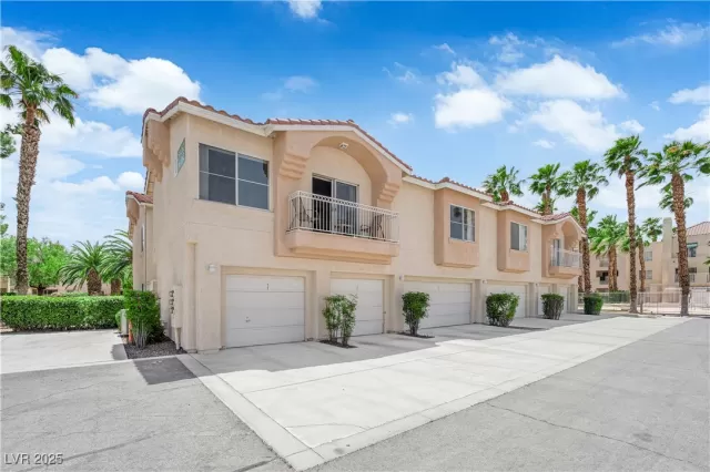 MLS: 2684955 Condo For Sale