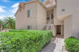 Photo #2: 2684955 Listing