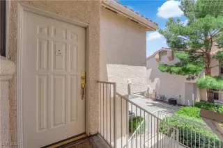 Photo #3: 2684955 Listing